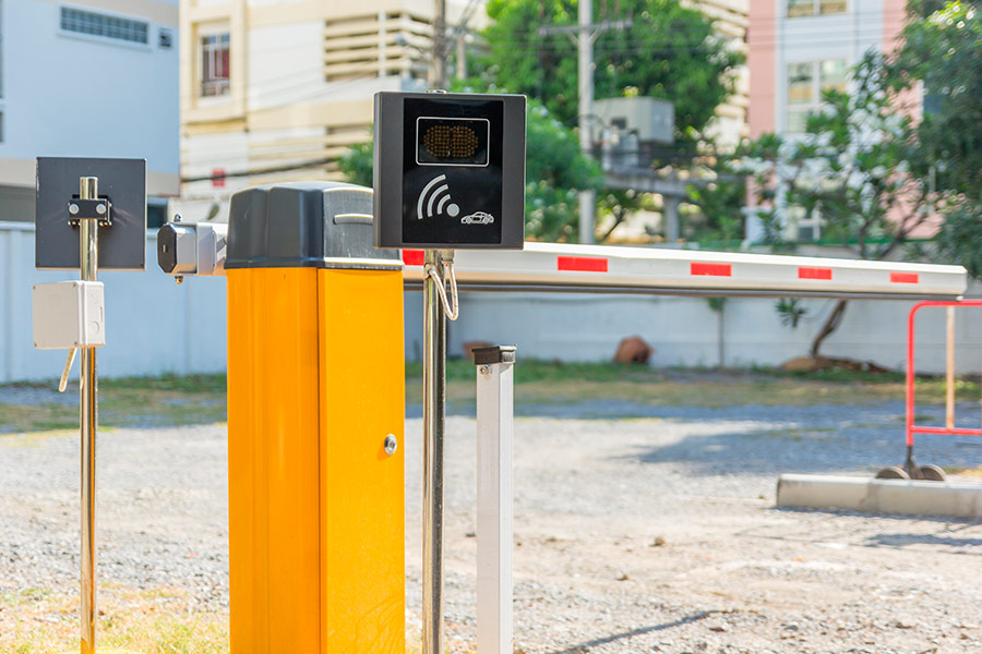 Identificarte para acceder ágilmente a través de una PUERTA AUTOMÁTICA o una BARRERA